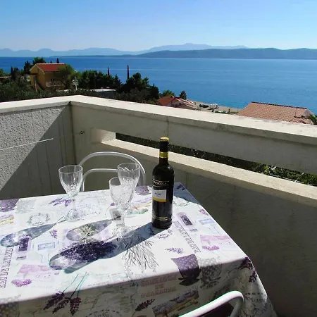 Διαμέρισμα Bella *